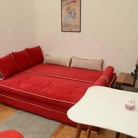 Apartman Djura Belgrado Buitenkant foto