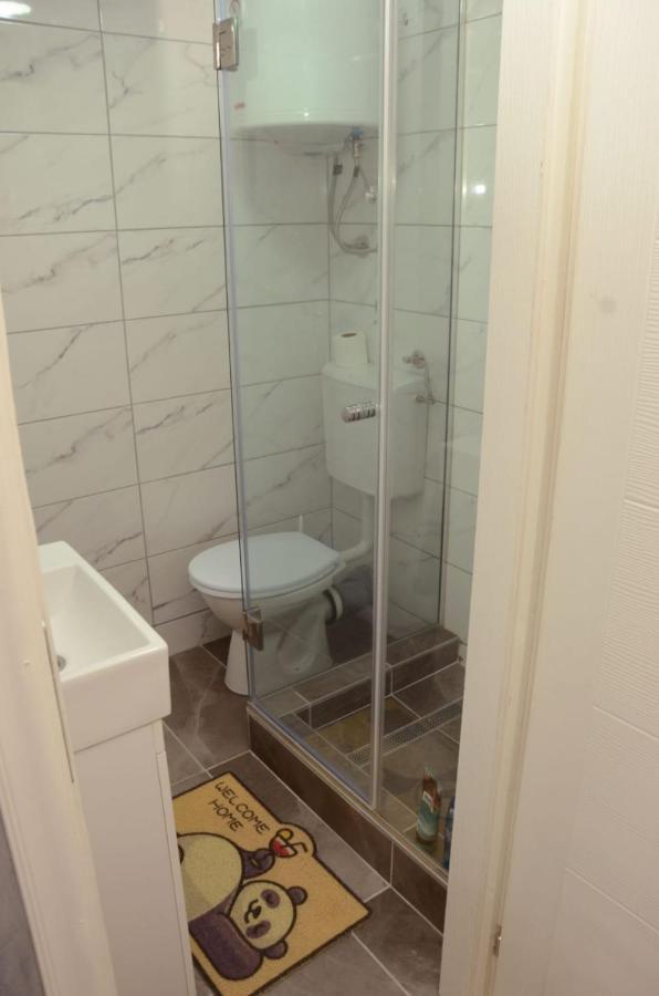 Apartman Djura Belgrado Buitenkant foto